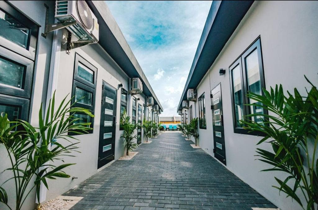 Luxury Apartment Complex photo 3