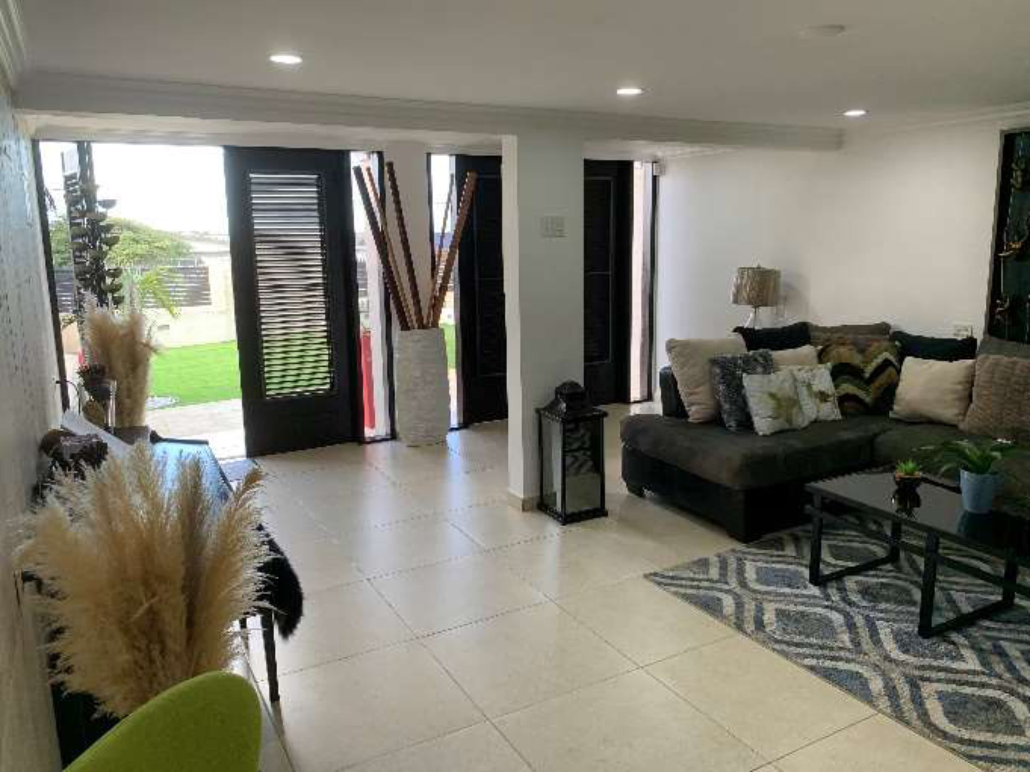 Spacious Family Home - Hooiberg 18 photo 3